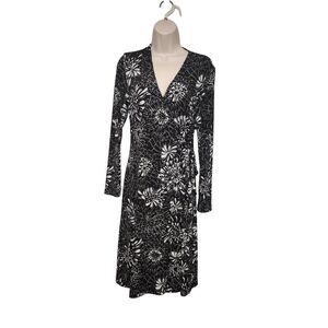 Chico's Floral Wrap Midi Dress Size 0/ US Small Black & White
